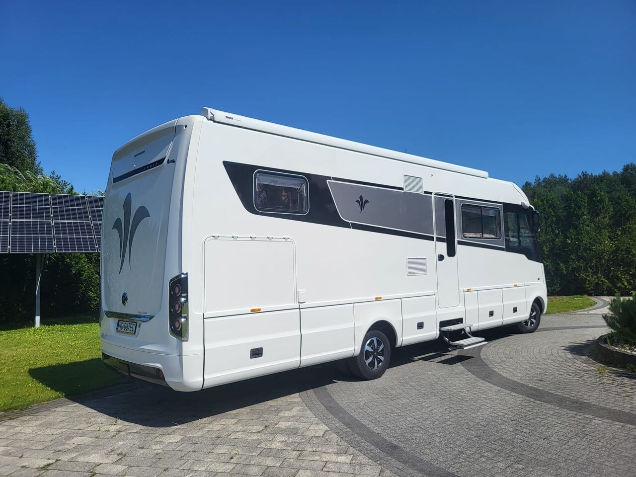 Integriertes Wohnmobil NIESMANN + BISCHOFF 920- Photo 3