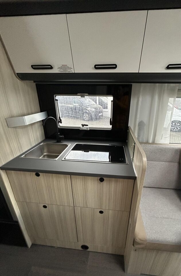 Semi-integrated motorhome GLUECKSMOBIL T 70DL Glücks Paket / Automatik- Photo 2