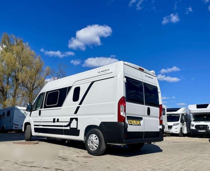 Camper Van ADRIA Twin 600 SPB- Photo 3