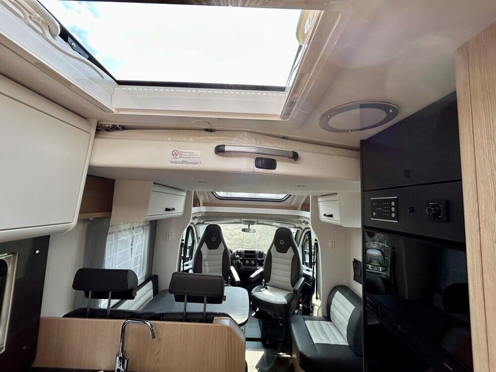 Teilintegriertes Wohnmobil SUNLIGHT Adventure T 68- Photo 4